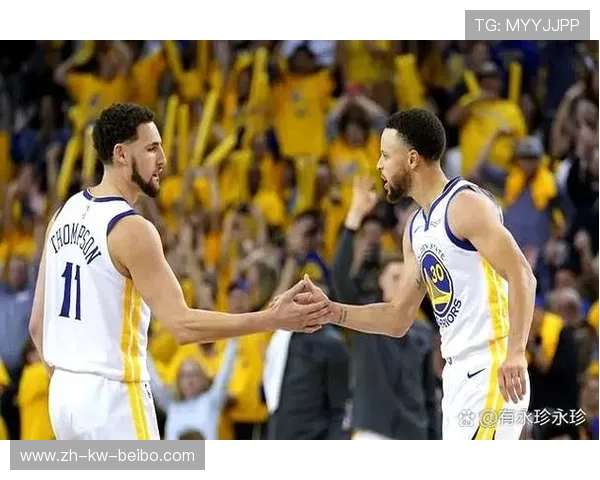 勇士队与火箭队经典对决回顾及赛场精彩瞬间